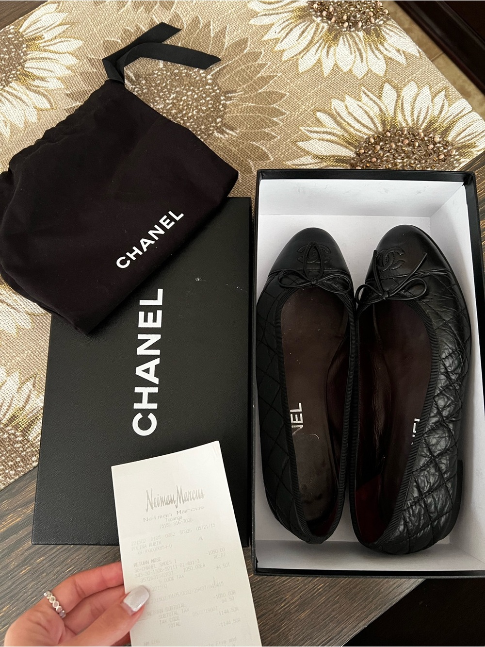 CHANEL Black Quilted Leather Ballet Flats with Bow